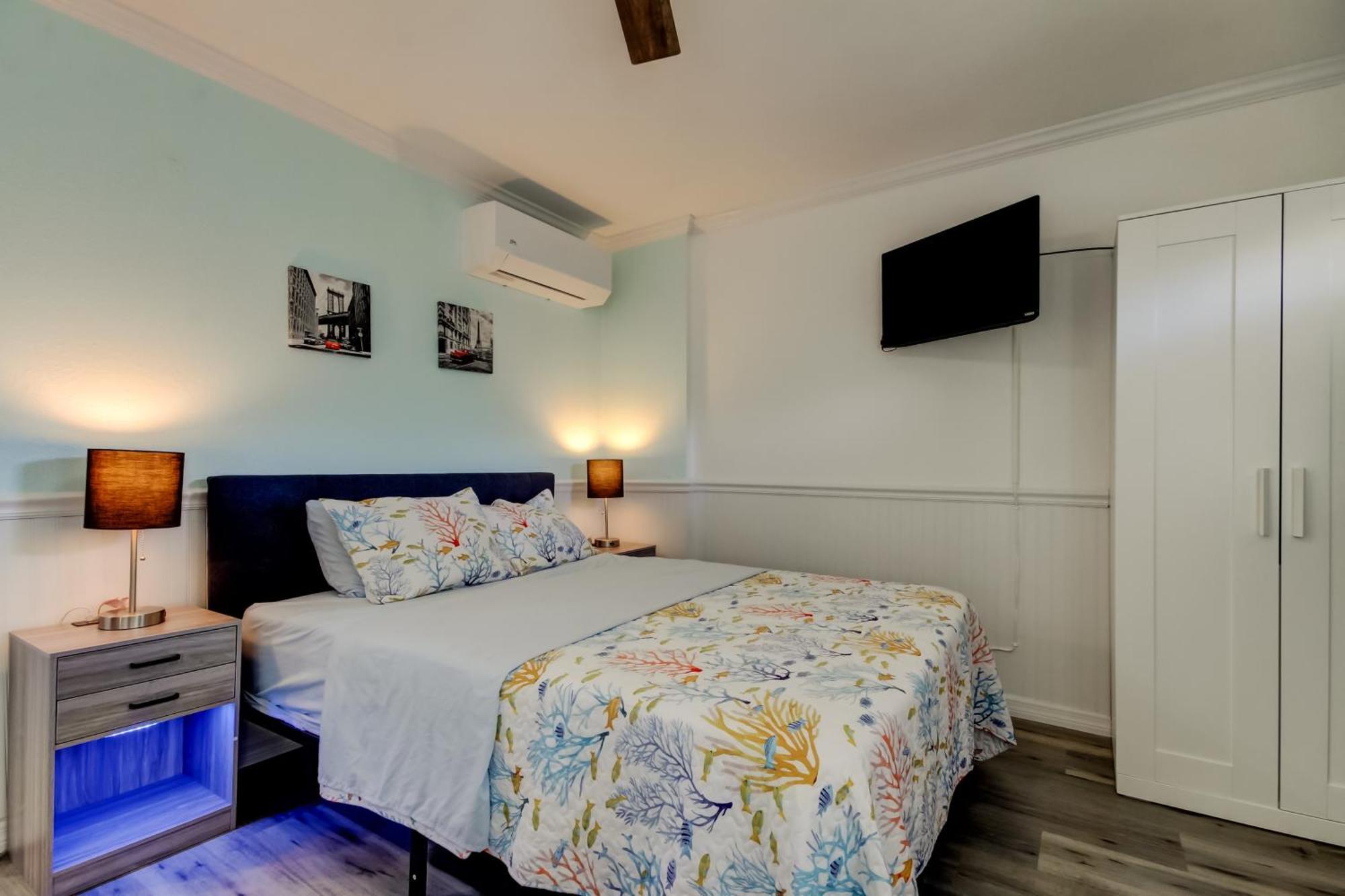 Carousel Suites -Редингтон-Шорс Экстерьер фото