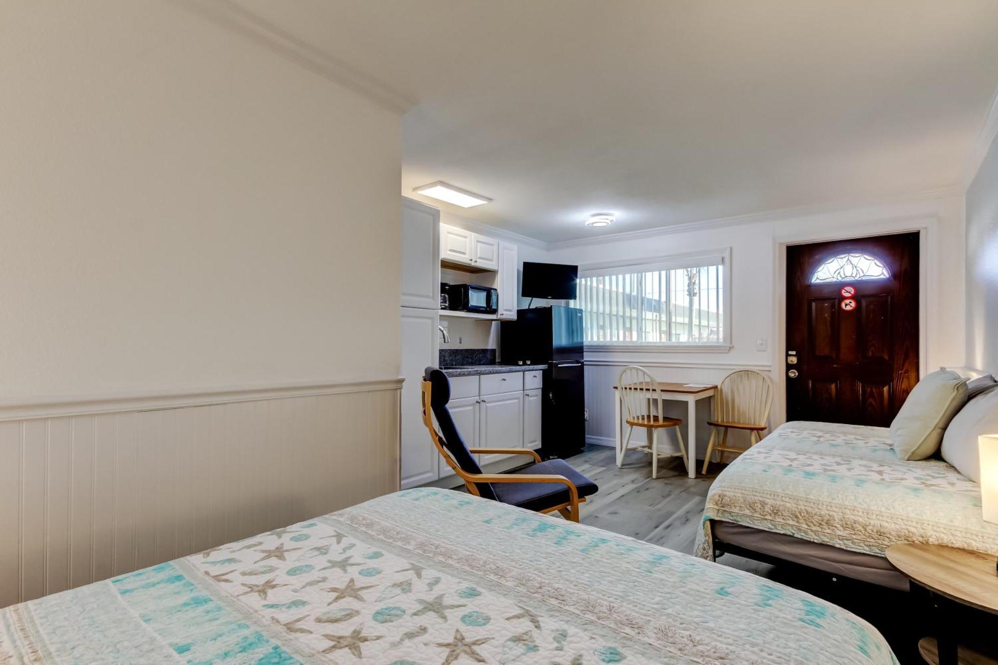 Carousel Suites -Редингтон-Шорс Экстерьер фото