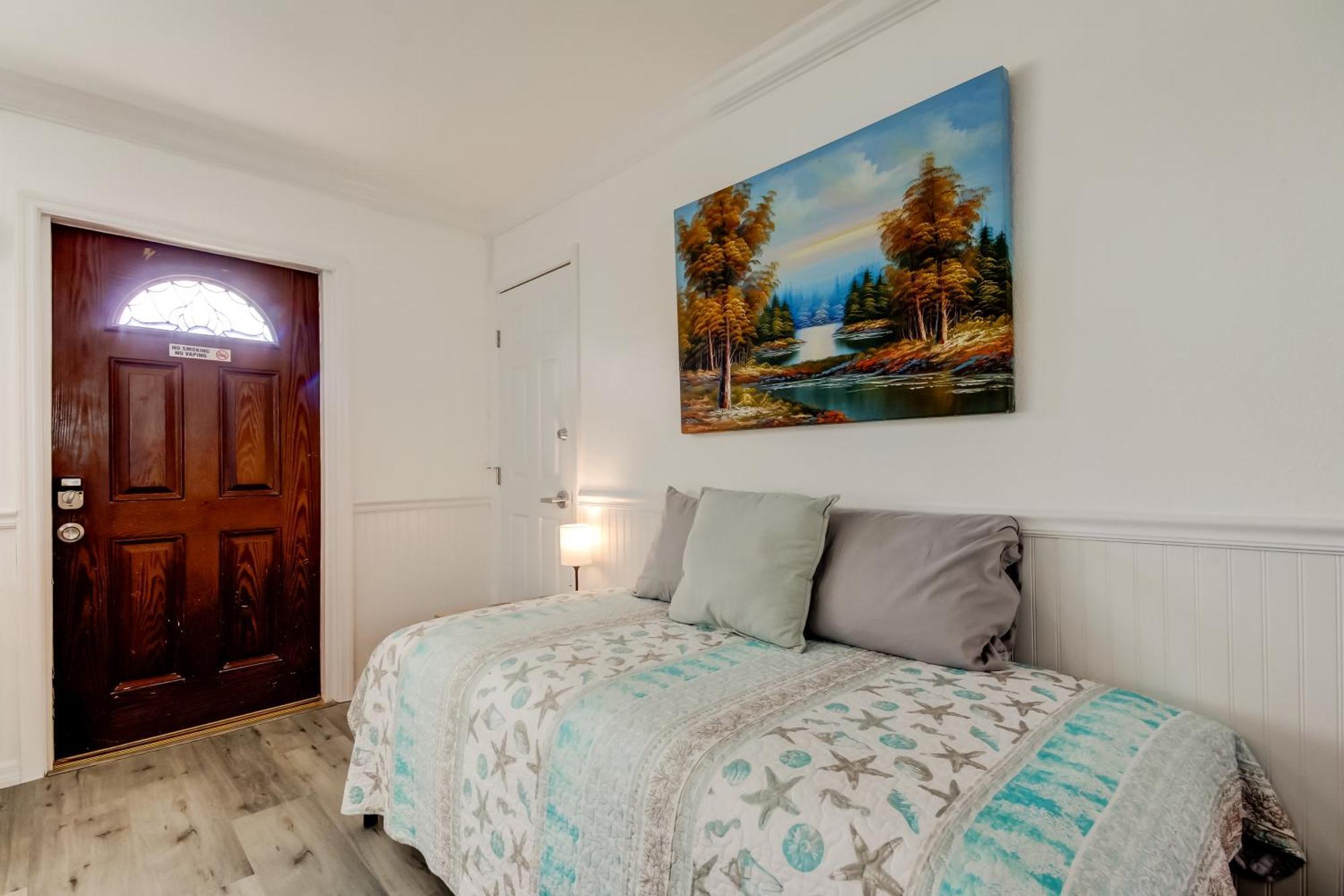 Carousel Suites -Редингтон-Шорс Экстерьер фото