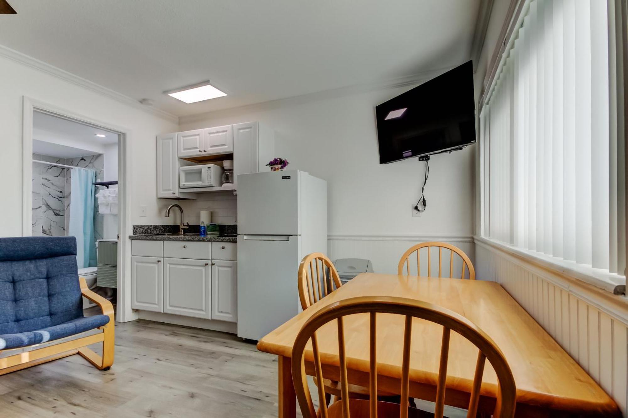 Carousel Suites -Редингтон-Шорс Экстерьер фото